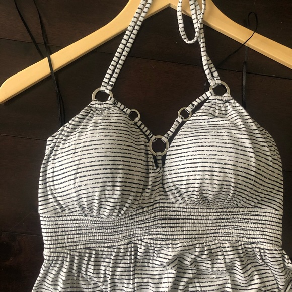 Guess Maxi Dress - Picture 2 of 4